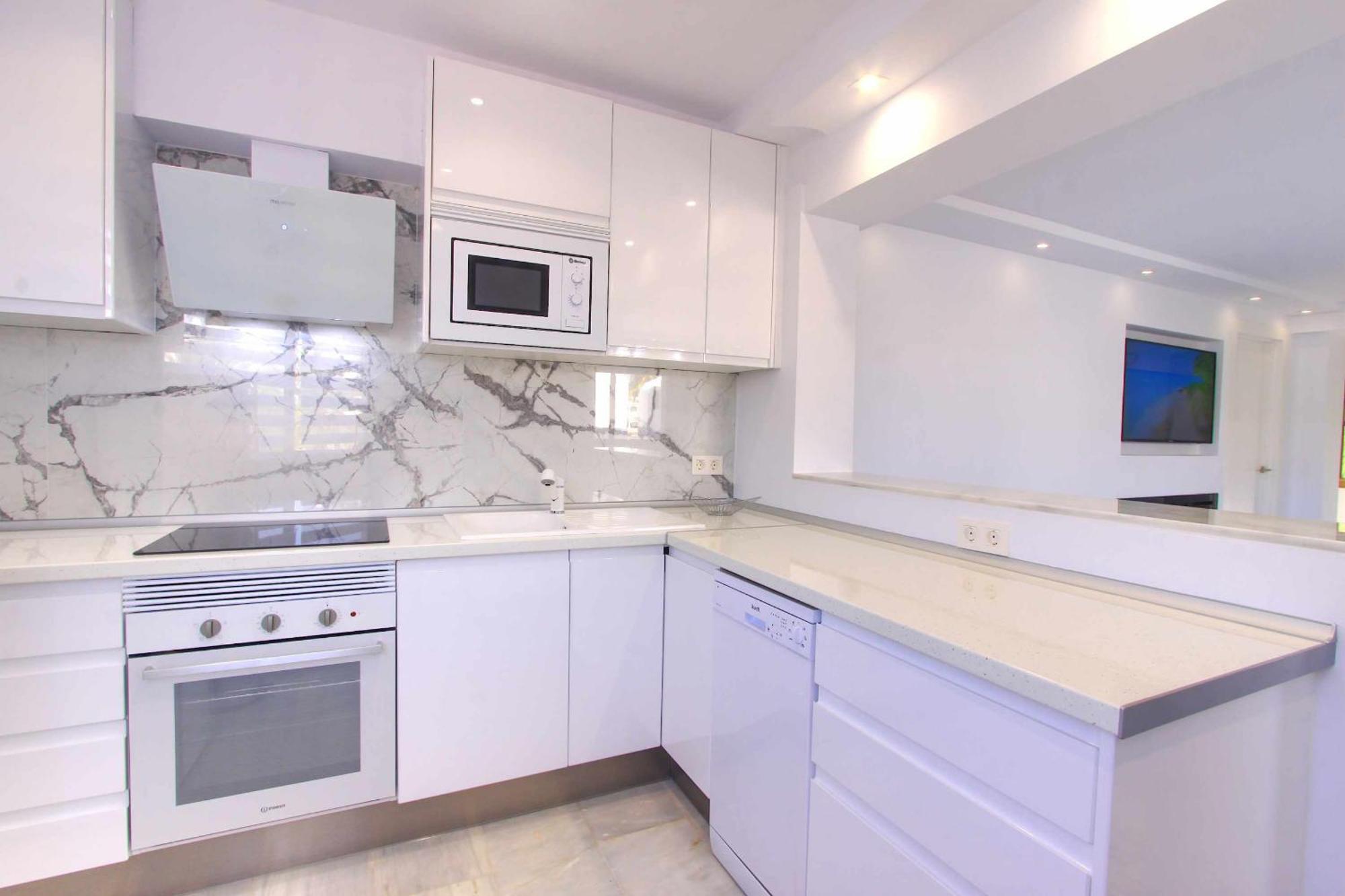 1108 Beachfront 2 Apartments With Roofterrace 80Mtrgt Beach 3 Pools 마르베야 외부 사진